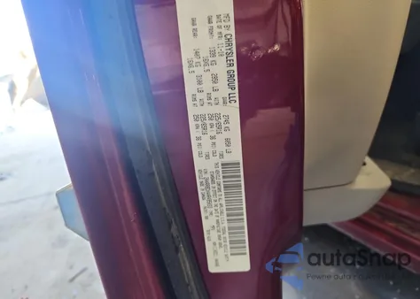 2010 Chrysler Town & Country Touring Plus из США, поврежденный, VIN 2A4RR8DX4AR495033